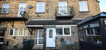 Flat for sale in Springfield Terrace, Dewsbury WF13