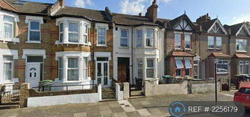 3 bedroom terraced house