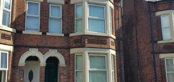 Shared accommodation to rent in Gloucester Avenue, Lenton, Nottingham NG7