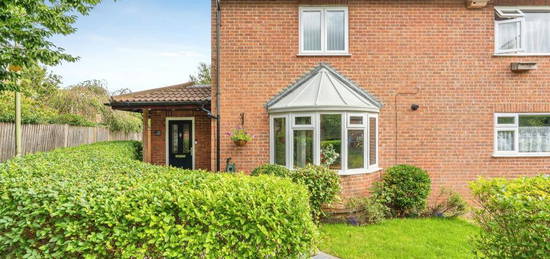 5 bedroom semi-detached house for sale