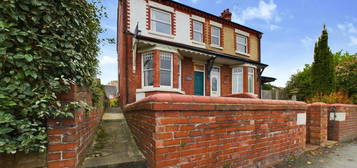 3 bedroom semi-detached house