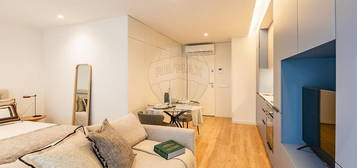 Apartamento T0 à venda em Porto