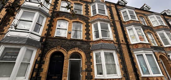 Flat to rent in Flat 1, 30 North Parade, Aberystwyth, Ceredigion SY23