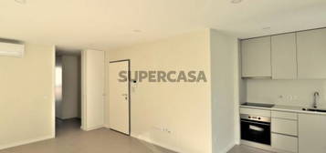 Excelente Apartamento para arrendamento no Porto