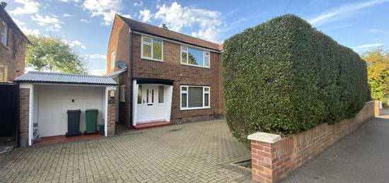 3 bed detached house to rent