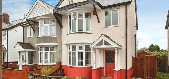 3 bed semi-detached house for sale