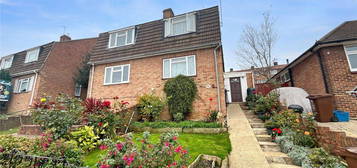 3 bed semi-detached house for sale