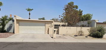 185 Laguna Dr W, Litchfield Park, AZ 85340