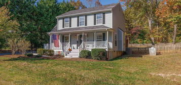 18 Begum Rd, Palmyra, VA 22963