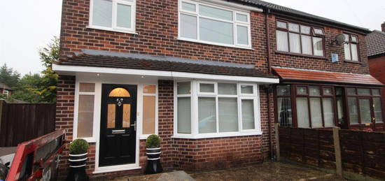 Property to rent in Whitegate Road, Chadderton, Oldham OL9