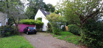 6 bedroom detached house to rent