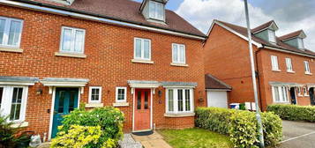 4 bedroom semi-detached house for sale