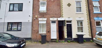 5 bedroom terraced house for sale