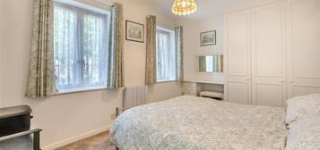 Flat for sale in Nevill Court, West Malling ME19