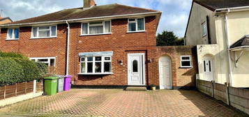 3 bed semi-detached house for sale