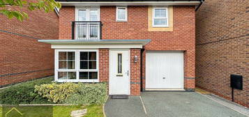 4 bed detached house for sale