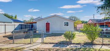 905 Beard Ave, Dumas, TX 79029