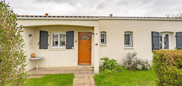 Maison de plain-pied  à vendre, 5 pièces, 4 chambres, 140 m²