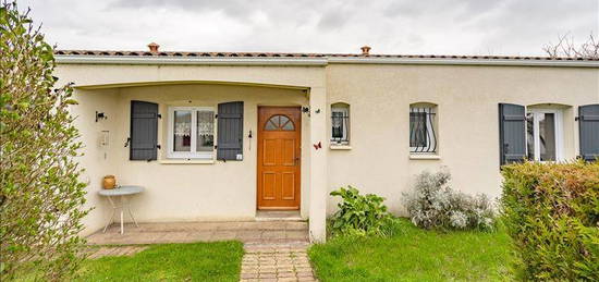 Maison de plain-pied  à vendre, 5 pièces, 4 chambres, 140 m²