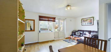 Flat for sale in Oxford Road, Stratford, London E15