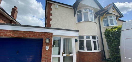 3 bedroom semi-detached house