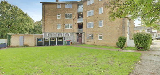 2 bed maisonette for sale