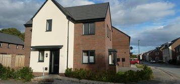 3 bedroom detached house