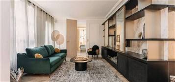 Appartement meublé  à louer, 3 pièces, 3 chambres, 98 m²
