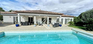 VILLA PROCHE DES GOLFS