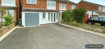 3 bedroom semi-detached house