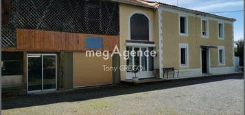 MAISON ANCIENNE DE 210 M², DEPENDANCES & ETANG