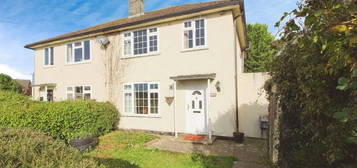 3 bedroom semi-detached house to rent