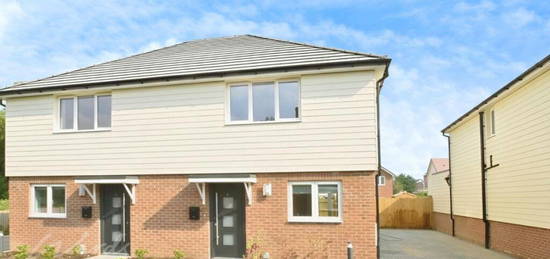 2 bedroom semi-detached house