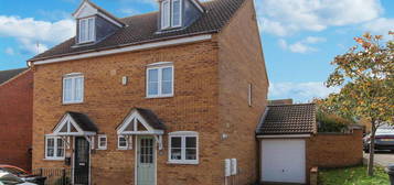 3 bedroom semi-detached house for sale