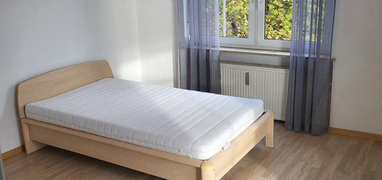 Schöne ruhige WG-Zimmer (2x) in IN-Süd