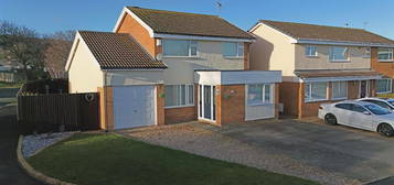 4 bed detached house for sale