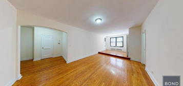 246 E 46th St Apt 7C, New York, NY 10017