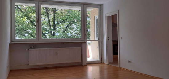 Schöne 2 Zimmer Wohnung Nähe Luitpoldpark