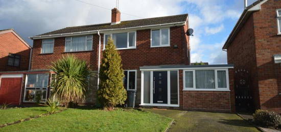 3 bedroom semi-detached house