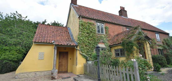 3 bedroom detached house