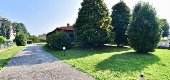 Villa in vendita in via Mascagni Pietro, 72