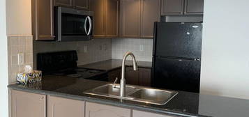 1606 - 33 COX BOULEVARD, Markham (Unionville), Ontario 