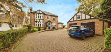 5 bedroom detached house for sale