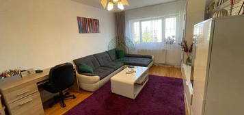 Apartament cu 3 camere, decomandat, str. Gheorghe Dima Zorilor