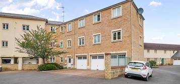 Flat to rent in Sir Bernard Lovell Road, Malmesbury SN16