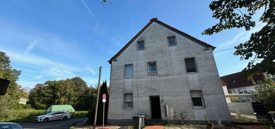 Schöne DG-Wohnung mit Balkon sucht Mieter