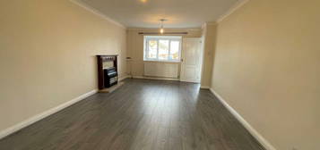 3 bedroom end of terrace house