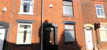 Terraced house to rent in Raper Street, Oldham OL4
