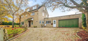 5 bed detached house for sale