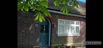 1 bedroom semi-detached house